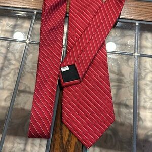 Beautiful Valentino Tie